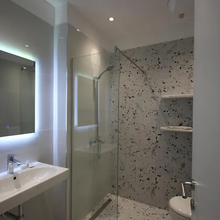Breeze Apartment *